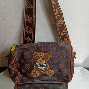 Charming Brown Crossbody Bag with Teddy Bear Design